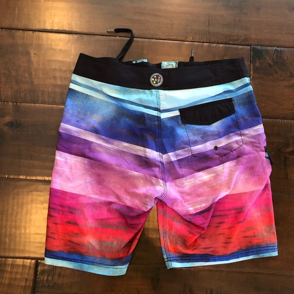 Maui and sons board short - Picture 3 of 6